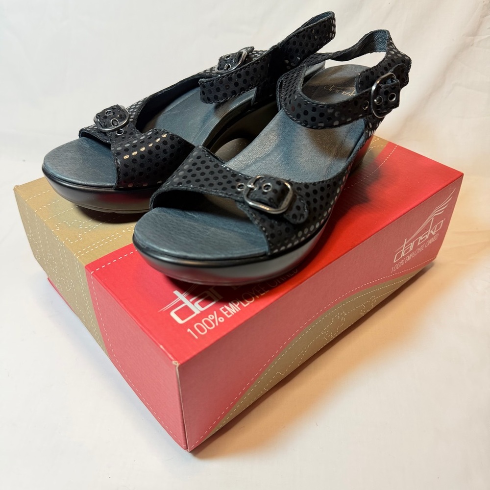 Women’s Dansko Sandal Black Joanie Dots Size: EU 37 USA 6.5 / 7 New Open Box